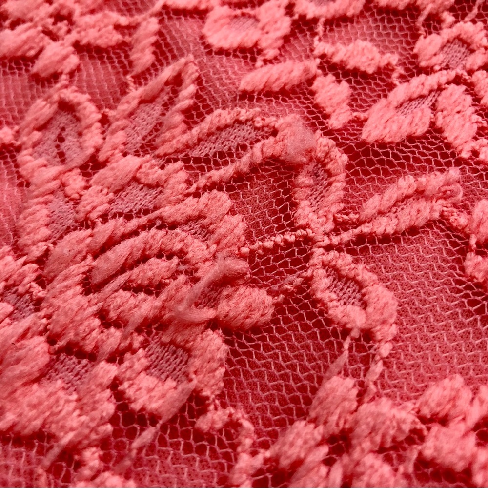 Coral lace bodycon dress - Picture 5 of 6